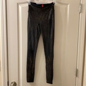Spanx Faux Leather Leopard Leggings. Size‎ Small.
